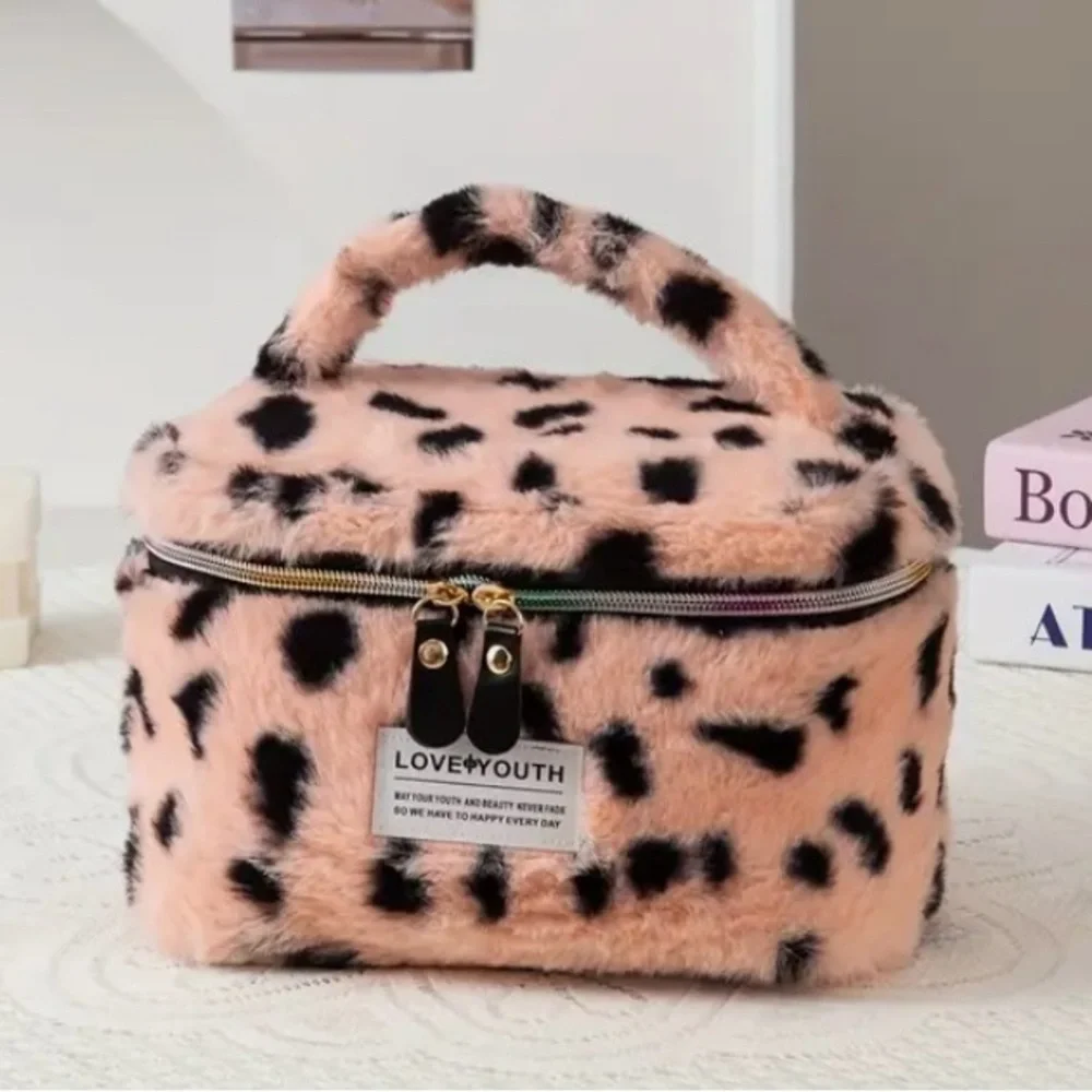 {NEW} Light Pink Leopard Print Plush Cosmetic Case - Picture 2 of 5